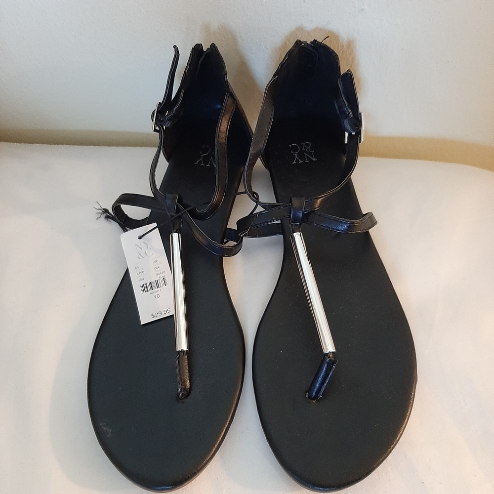 New York and Company thong sandals. Black & silver Size 10*** NEW WITH TAGS